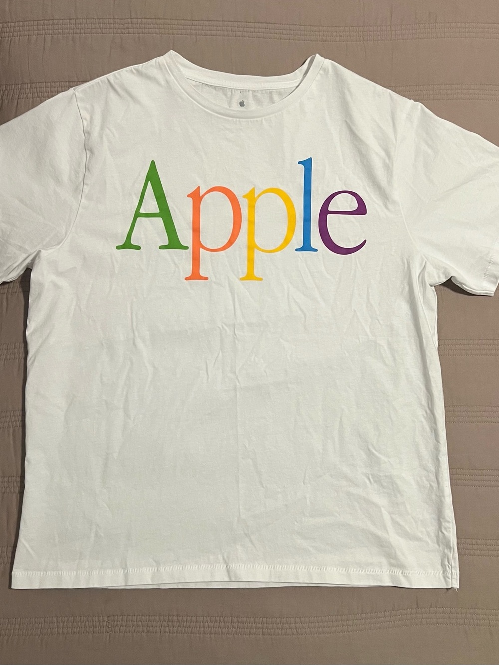 Apple White Logo Crewneck Tee Multicolor Font Tech Logo Turkey